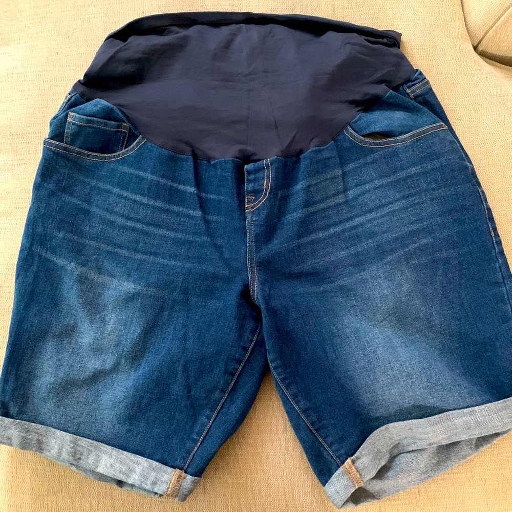 Full panel maternity jean shorts